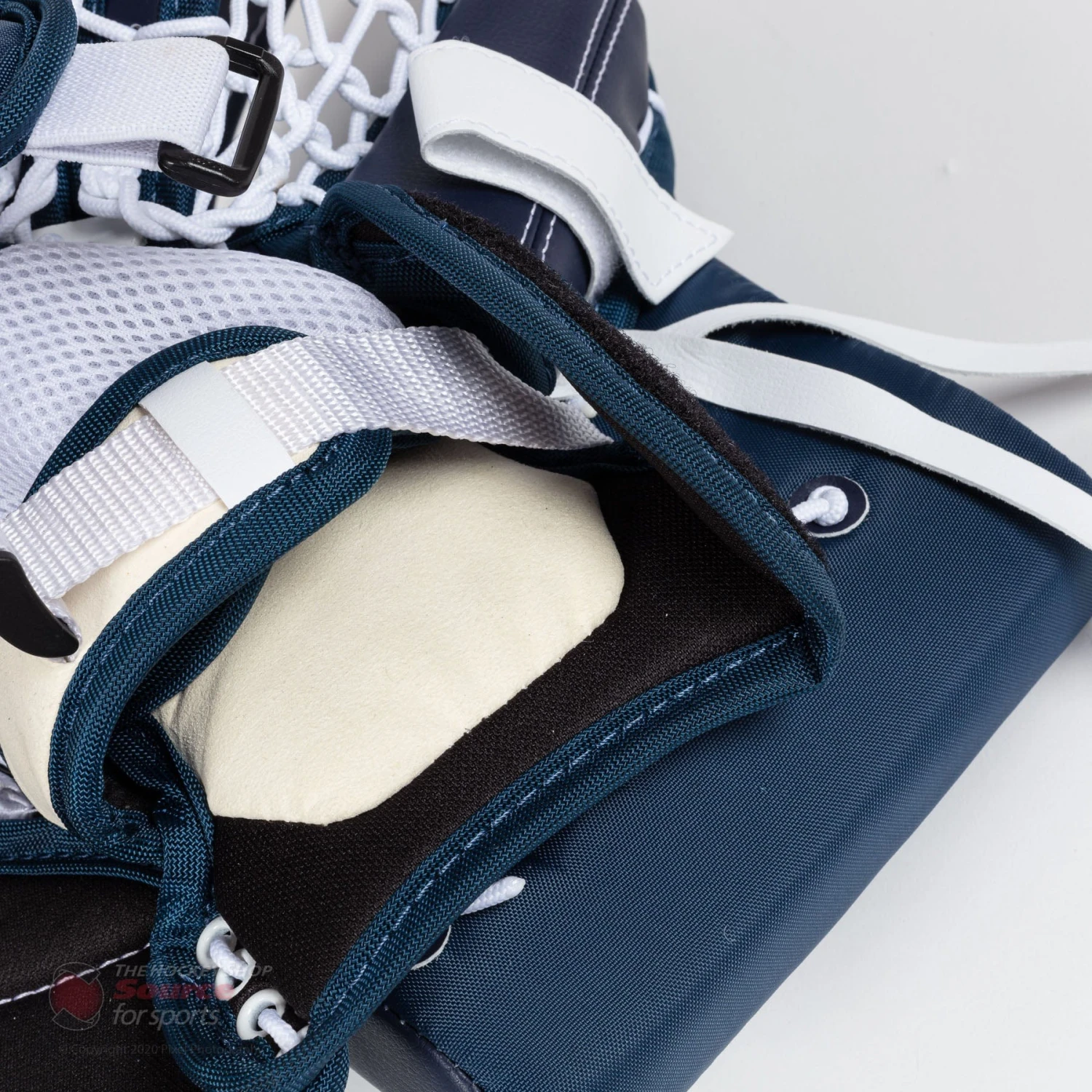 Bauer GSX Junior Goalie Catcher S20 11 Bauer GSX Junior Goalie Catcher S20 - Image 9