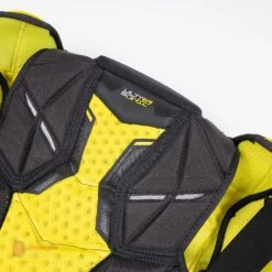 Bauer Supreme UltraSonic Junior Hockey Shoulder Pads 17 Bauer Supreme UltraSonic Junior Hockey Shoulder Pads -Hockey Equipment Shop bauer shoulder pads bauer supreme ultrasonic junior hockey shoulder pads 28174472347714