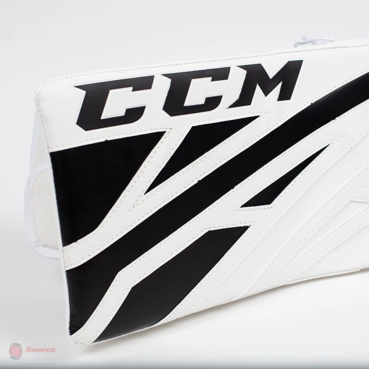 CCM Extreme Flex E4.5 Senior Goalie Blocker - Source Exclusive 4 CCM Extreme Flex E4.5 Senior Goalie Blocker - Source Exclusive - Image 2