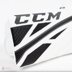 CCM Extreme Flex E4.9 Intermediate Goalie Blocker - Source Exclusive -Hockey Equipment Shop ccm blockers ccm extreme flex e4 9 intermediate goalie blocker source exclusive 5311075352642