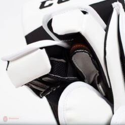 CCM Extreme Flex E4.9 Intermediate Goalie Blocker - Source Exclusive -Hockey Equipment Shop ccm blockers ccm extreme flex e4 9 intermediate goalie blocker source exclusive 5311076139074