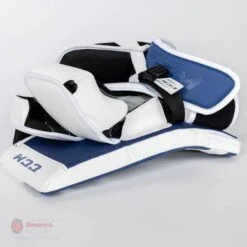CCM Extreme Flex E5.5 Junior Goalie Blocker 20 CCM Extreme Flex E5.5 Junior Goalie Blocker -Hockey Equipment Shop ccm blockers ccm extreme flex e5 5 junior goalie blocker 27988469383234