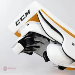 CCM Extreme Flex E5.9 Senior Goalie Blocker 19 CCM Extreme Flex E5.9 Senior Goalie Blocker -Hockey Equipment Shop ccm blockers ccm extreme flex e5 9 senior goalie blocker 27988477313090