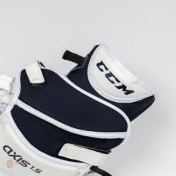 CCM Axis A1.5 Junior Goalie Catcher 25 CCM Axis A1.5 Junior Goalie Catcher -Hockey Equipment Shop ccm catchers ccm axis a1 5 junior goalie catcher 13994168877122