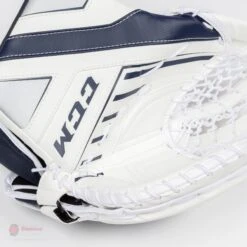 CCM Axis A1.5 Junior Goalie Catcher 20 CCM Axis A1.5 Junior Goalie Catcher -Hockey Equipment Shop ccm catchers ccm axis a1 5 junior goalie catcher 13994169040962
