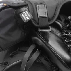 CCM Extreme Flex 5 Senior Goalie Catcher - 580 Break Angle 22 CCM Extreme Flex 5 Senior Goalie Catcher - 580 Break Angle -Hockey Equipment Shop ccm catchers ccm extreme flex 5 senior goalie catcher 580 break angle 28808150614082