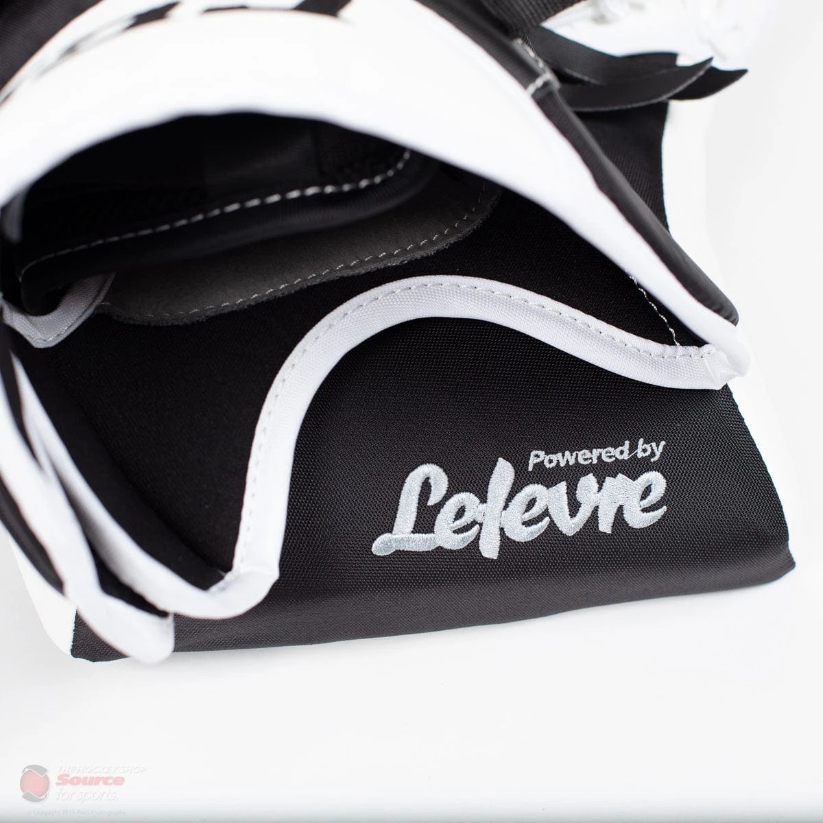 CCM Extreme Flex E4.9 Intermediate Goalie Catcher - Source Exclusive 11 CCM Extreme Flex E4.9 Intermediate Goalie Catcher - Source Exclusive - Image 9