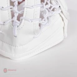 CCM Extreme Flex E5.5 Youth Goalie Catcher 19 CCM Extreme Flex E5.5 Youth Goalie Catcher -Hockey Equipment Shop ccm catchers ccm extreme flex e5 5 youth goalie catcher 27972559011906