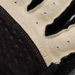 CCM Jetspeed FT6 Pro Junior Hockey Gloves -Hockey Equipment Shop ccm gloves ccm jetspeed ft6 pro junior hockey gloves 30398000169026