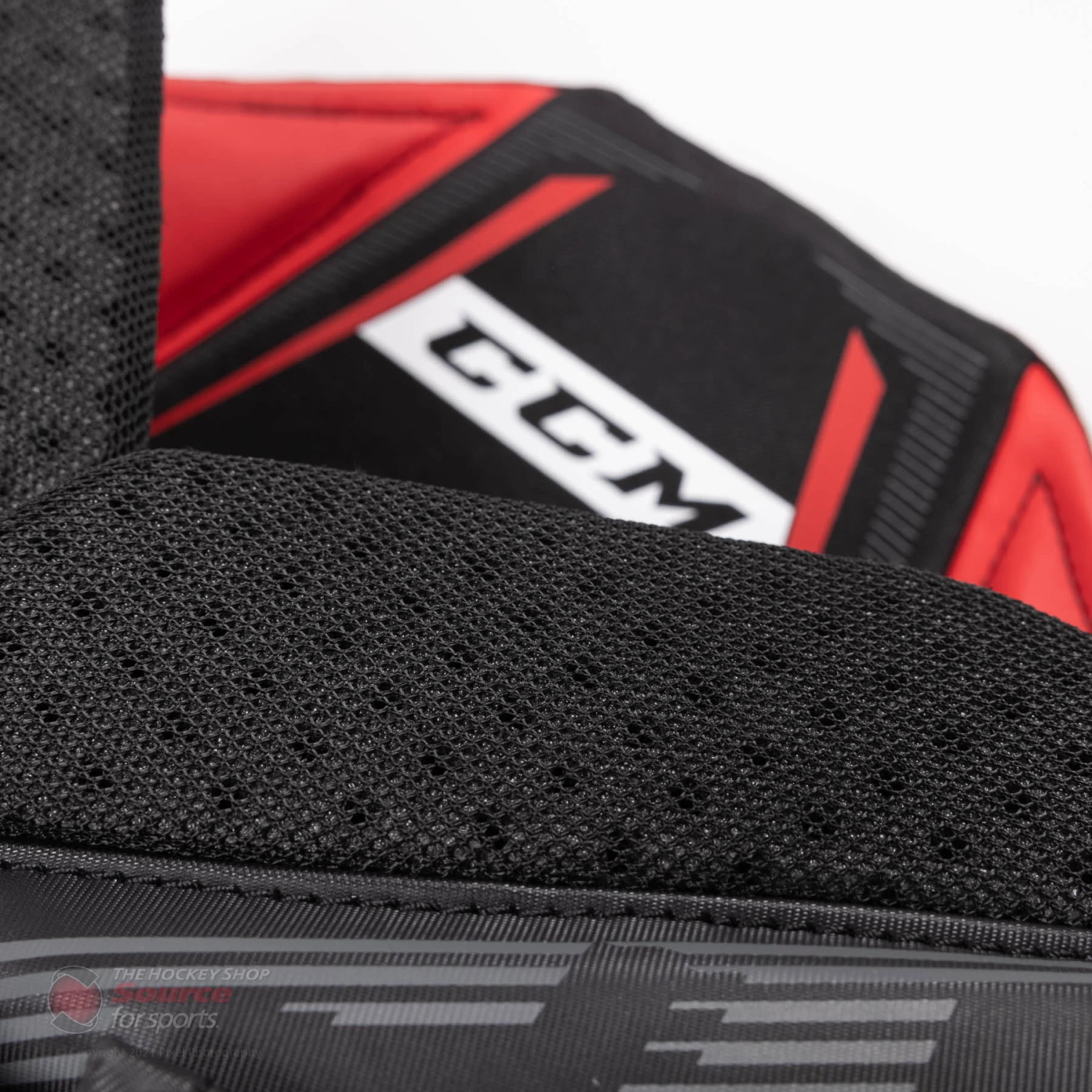 CCM 1.9 Senior Goalie Pants 8 CCM 1.9 Senior Goalie Pants - Image 6