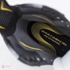 CCM Tacks 9090 Junior Hockey Skates -Hockey Equipment Shop ccm hockey skates ccm tacks 9090 junior hockey skates 4566116073538