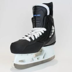 TRUE Player Senior Hockey Skates - Pro Stock - VH Holder - White Felt Tongue - Size 7 -Hockey Equipment Shop true hockey skates true player senior hockey skates pro stock vh holder white felt tongue size 7 7 r standard 15186691915842