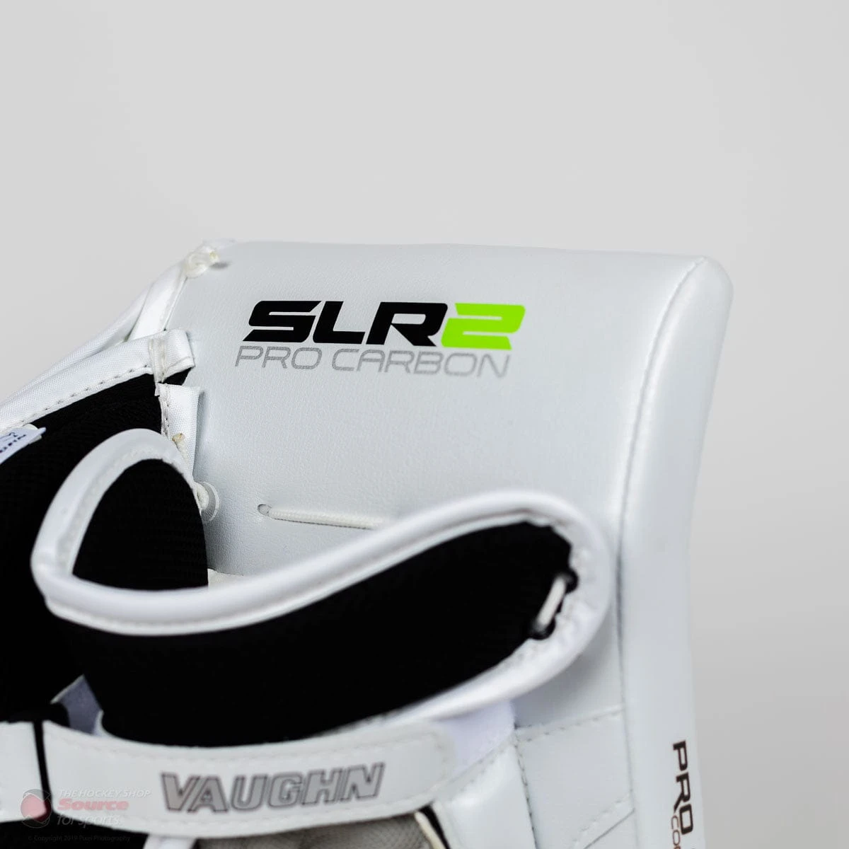 Vaughn Ventus SLR2 Pro Carbon Senior Goalie Blocker 11 Vaughn Ventus SLR2 Pro Carbon Senior Goalie Blocker - Image 9