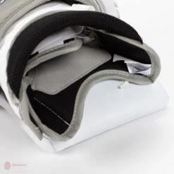 Vaughn Velocity Pro V Elite 2 Pro Carbon Senior Goalie Catcher 24 Vaughn Velocity Pro V Elite 2 Pro Carbon Senior Goalie Catcher -Hockey Equipment Shop vaughn catchers vaughn velocity pro v elite 2 pro carbon senior goalie catcher 5670451380290