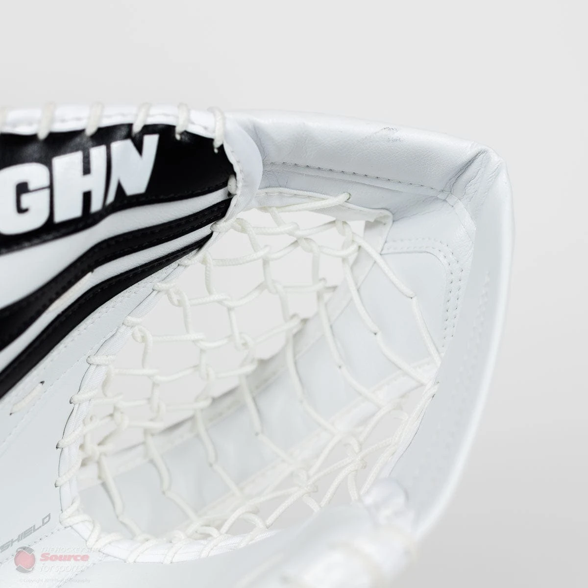 Vaughn Ventus SLR2-ST Pro Carbon Senior Goalie Catcher 5 Vaughn Ventus SLR2-ST Pro Carbon Senior Goalie Catcher - Image 3