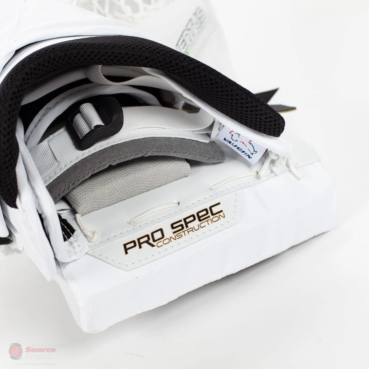 Vaughn Ventus SLR2-ST Pro Carbon Senior Goalie Catcher 16 Vaughn Ventus SLR2-ST Pro Carbon Senior Goalie Catcher - Image 14