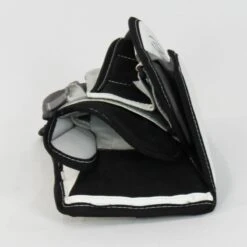 Warrior Ritual G3 Youth Goalie Blocker - Demo A 12 Warrior Ritual G3 Youth Goalie Blocker - Demo A -Hockey Equipment Shop warrior blockers demo warrior ritual g3 youth goalie blocker demo a white regular 15169467711554